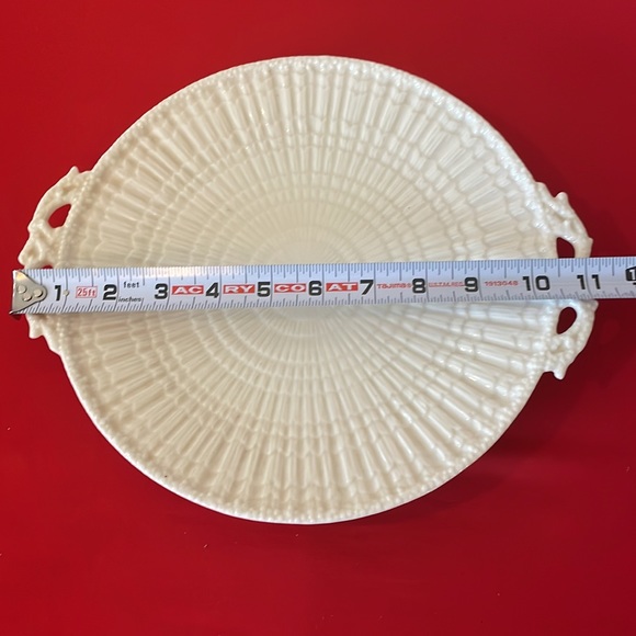 🟡 VINTAGE BELLEEK OPEN HANDLE SERVING PLATE - Picture 3 of 5